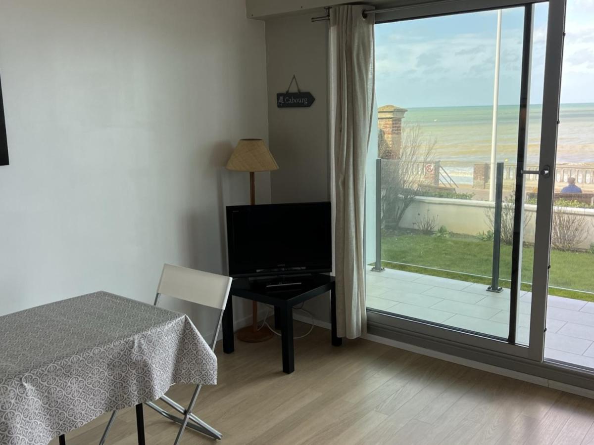 Studio En Centre-Ville De Cabourg Avec Balcon Et Parking - Fr-1-487-345 Exterior foto